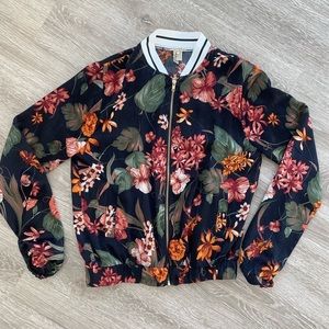 Gimmicks by Buckle floral bomber jacket